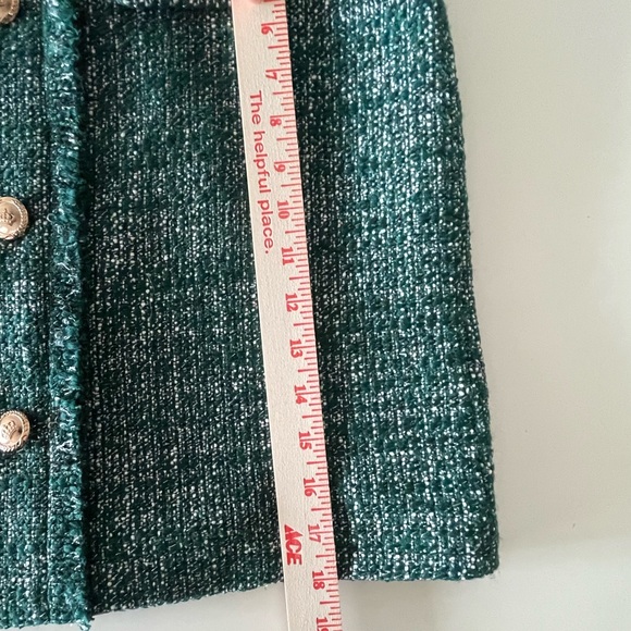 Walter Baker Green Tweed Mini Skirt w/ Gold Buttons - Size 6 - Picture 6 of 11